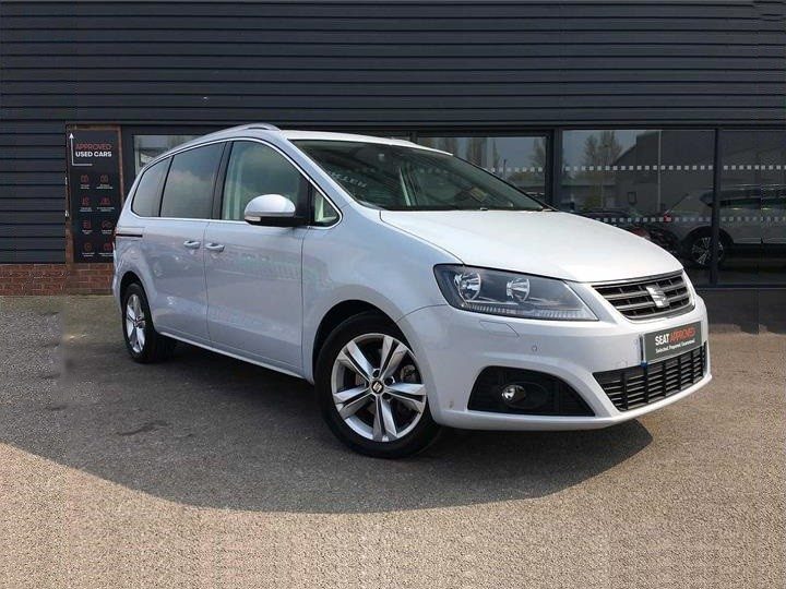 MPV Car - Herts Airport Taxi